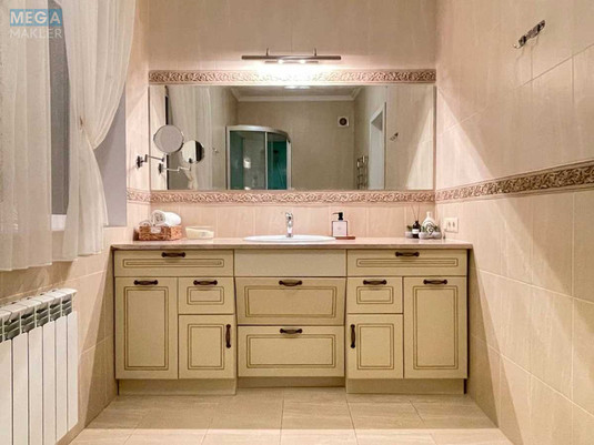 Продаж дома, 2&nbsp;поверху, 215&nbsp;кв.м, 4&nbsp;кімнати, ділянка 11&nbsp;соток, <a class="location-link" href="/kiev/" title="Недвижимость Київ">Київ</a>, <a class="location-link" href="/kiev/obolonskij/" title="Недвижимость Оболонський район">Оболонський р-н</a>, Богатирська вул., 30A (изображение 13)