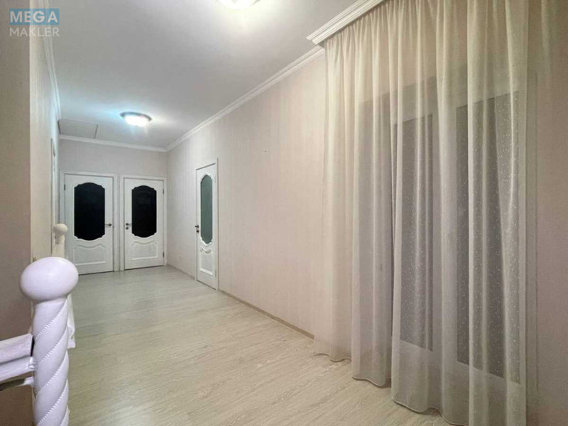 Продаж дома, 2 поверху, 215 кв.м, 4 кімнати, ділянка 11 соток, <a class="location-link" href="/kiev/" title="Недвижимость Київ">Київ</a>, <a class="location-link" href="/kiev/obolonskij/" title="Недвижимость Оболонський район">Оболонський р-н</a>, Богатирська вул., 30A (изображение 14)