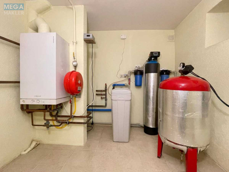 Продаж дома, 2 поверху, 215 кв.м, 4 кімнати, ділянка 11 соток, <a class="location-link" href="/kiev/" title="Недвижимость Київ">Київ</a>, <a class="location-link" href="/kiev/obolonskij/" title="Недвижимость Оболонський район">Оболонський р-н</a>, Богатирська вул., 30A (изображение 19)