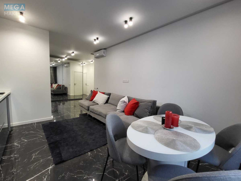 Оренда 2 кімнатної квартири, <a class="location-link" href="/kiev/" title="Недвижимость Київ">Київ</a>, <a class="location-link" href="/kiev/pecherskij/" title="Недвижимость Печерський район">Печерський р-н</a>, Саперне Поле вул., 5А (изображение 12)