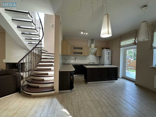 Продаж дома, 3&nbsp;поверху, 198&nbsp;кв.м, 4&nbsp;кімнати, ділянка 5&nbsp;соток, <a class="location-link" href="/yurevka-selo-kv/" title="Недвижимость Юрівка">Юрівка</a>, Горохівська (Ватутіна), 56 (изображение 3)