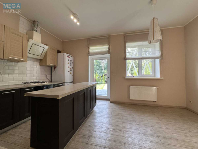 Продаж дома, 3 поверху, 198 кв.м, 4 кімнати, ділянка 5 соток, <a class="location-link" href="/yurevka-selo-kv/" title="Недвижимость Юрівка">Юрівка</a>, Горохівська (Ватутіна), 56 (изображение 4)