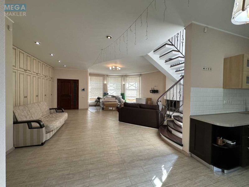 Продаж дома, 3 поверху, 198 кв.м, 4 кімнати, ділянка 5 соток, <a class="location-link" href="/yurevka-selo-kv/" title="Недвижимость Юрівка">Юрівка</a>, Горохівська (Ватутіна), 56 (изображение 5)