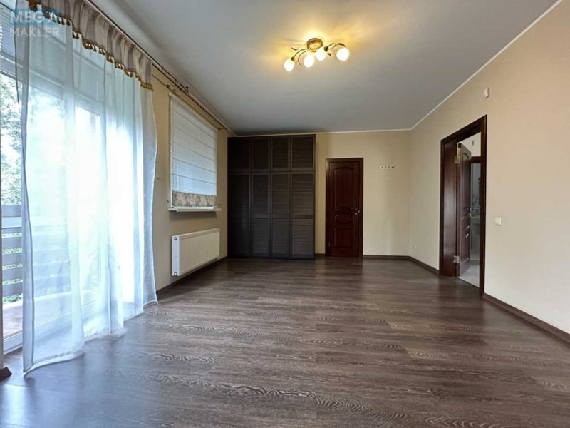 Продаж дома, 3 поверху, 198 кв.м, 4 кімнати, ділянка 5 соток, <a class="location-link" href="/yurevka-selo-kv/" title="Недвижимость Юрівка">Юрівка</a>, Горохівська (Ватутіна), 56 (изображение 12)