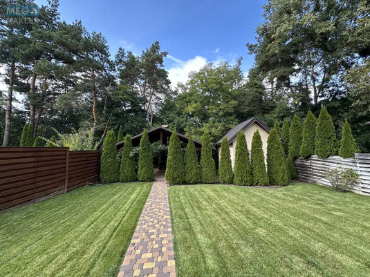 Продаж дома, 3&nbsp;поверху, 198&nbsp;кв.м, 4&nbsp;кімнати, ділянка 5&nbsp;соток, <a class="location-link" href="/yurevka-selo-kv/" title="Недвижимость Юрівка">Юрівка</a>, Горохівська (Ватутіна), 56 (изображение 21)