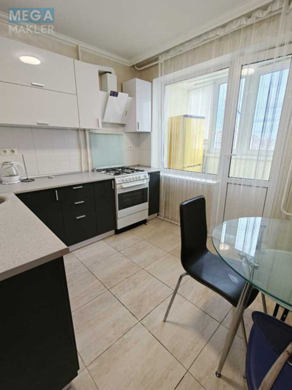 Оренда 1 кімнатної квартири, <a class="location-link" href="/kiev/" title="Недвижимость Київ">Київ</a>, <a class="location-link" href="/kiev/obolonskij/" title="Недвижимость Оболонський район">Оболонський р-н</a>, Оболонський просп., 18Г (изображение 10)