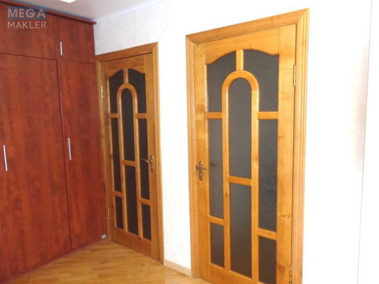 Продаж 3 кімнатної квартири (81/60/9), 12 пов. 16 пов. будинку, <a class="location-link" href="/kiev/" title="Недвижимость Київ">Київ</a>, <a class="location-link" href="/kiev/goloseevskij/" title="Недвижимость Голосіївський район">Голосіївський р-н</a>, Лятошинського вул., 2 (изображение 5)