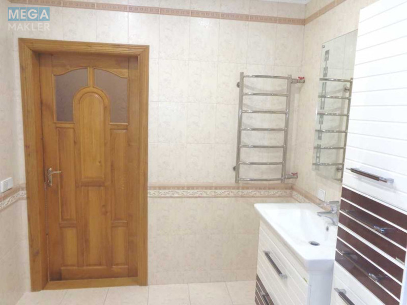 Продаж 3 кімнатної квартири (81/60/9), 12 пов. 16 пов. будинку, <a class="location-link" href="/kiev/" title="Недвижимость Київ">Київ</a>, <a class="location-link" href="/kiev/goloseevskij/" title="Недвижимость Голосіївський район">Голосіївський р-н</a>, Лятошинського вул., 2 (изображение 19)