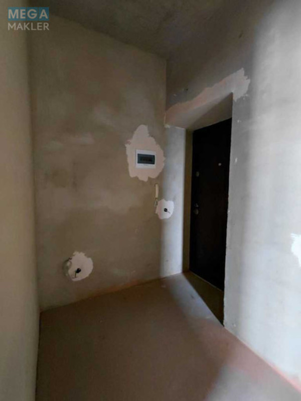 Продаж 1 кімнатної квартири (44/18/15), 10 пов. 10 пов. будинку, <a class="location-link" href="/lutsk/" title="Недвижимость Луцьк">Луцьк</a>, Зоряна, 8б (изображение 2)