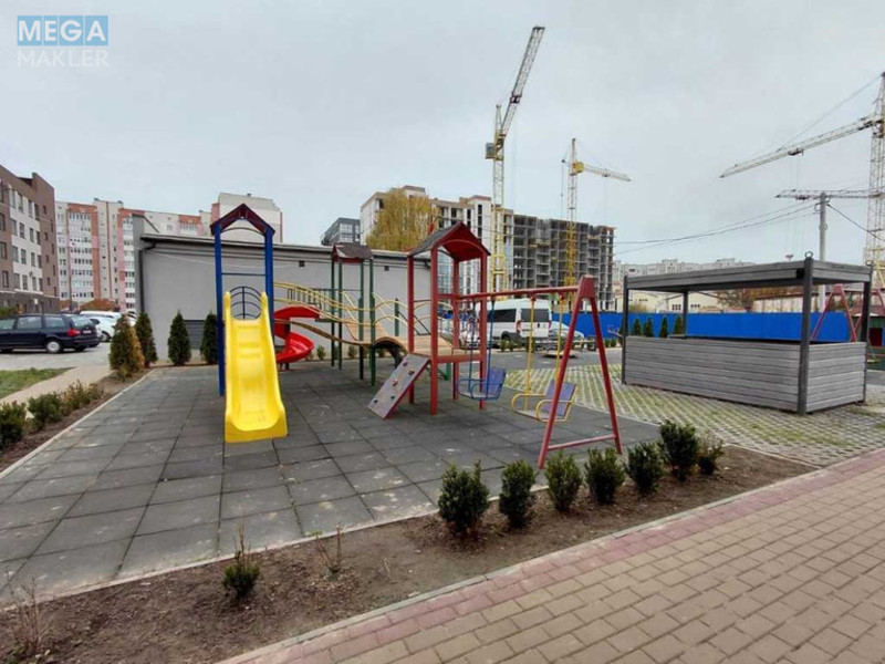 Продаж 1 кімнатної квартири (44/18/15), 10 пов. 10 пов. будинку, <a class="location-link" href="/lutsk/" title="Недвижимость Луцьк">Луцьк</a>, Зоряна, 8б (изображение 16)