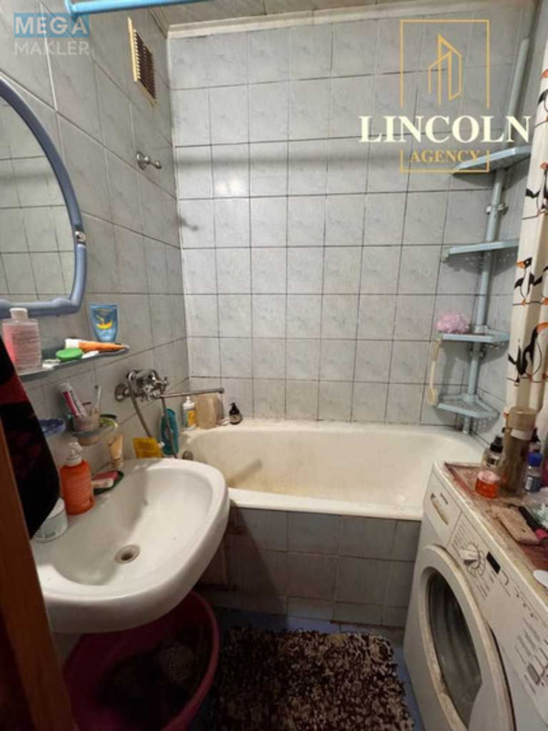 Продаж 3 кімнатної квартири (69/?/7), 10 пов. 12 пов. будинку, <a class="location-link" href="/kiev/" title="Недвижимость Київ">Київ</a>, <a class="location-link" href="/kiev/svyatoshinskij/" title="Недвижимость Святошинський район">Святошинський р-н</a>, Гната Юры ул., 10 (изображение 7)