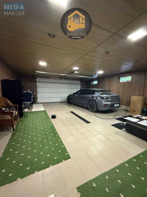 Продаж дома, 2&nbsp;поверху, 400&nbsp;кв.м, 13&nbsp;кімнат, ділянка 12&nbsp;соток, <a class="location-link" href="/petrovskoe-selo-kv-borispolskij-rajon/" title="Недвижимость Петропавлівське">Петропавловское</a>, центральна (изображение 6)