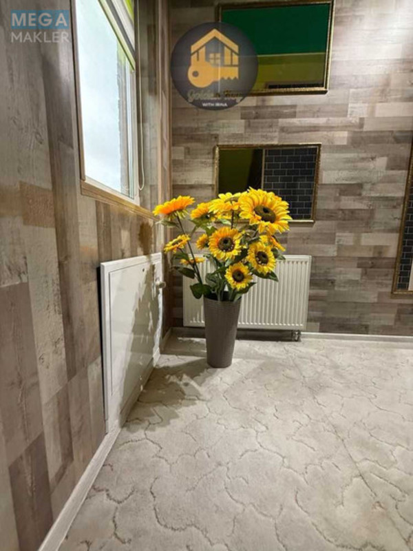 Продаж дома, 2&nbsp;поверху, 400&nbsp;кв.м, 13&nbsp;кімнат, ділянка 12&nbsp;соток, <a class="location-link" href="/petrovskoe-selo-kv-borispolskij-rajon/" title="Недвижимость Петропавлівське">Петропавловское</a>, центральна (изображение 7)