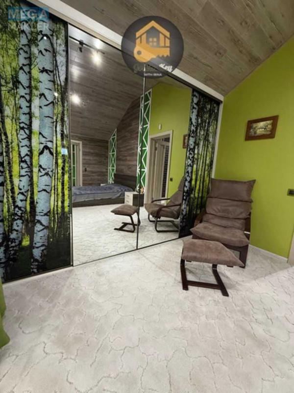 Продаж дома, 2&nbsp;поверху, 400&nbsp;кв.м, 13&nbsp;кімнат, ділянка 12&nbsp;соток, <a class="location-link" href="/petrovskoe-selo-kv-borispolskij-rajon/" title="Недвижимость Петропавлівське">Петропавловское</a>, центральна (изображение 15)