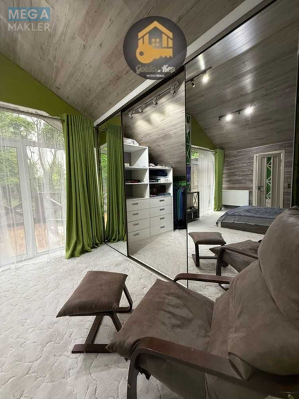 Продаж дома, 2&nbsp;поверху, 400&nbsp;кв.м, 13&nbsp;кімнат, ділянка 12&nbsp;соток, <a class="location-link" href="/petrovskoe-selo-kv-borispolskij-rajon/" title="Недвижимость Петропавлівське">Петропавловское</a>, центральна (изображение 16)