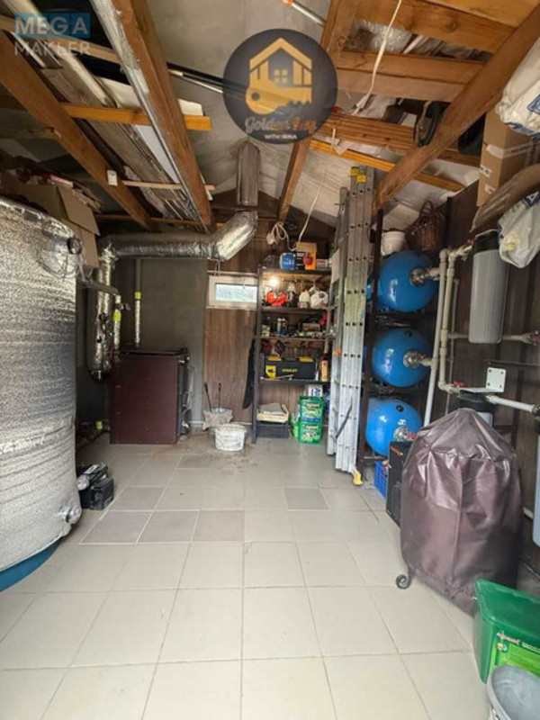 Продаж дома, 2&nbsp;поверху, 400&nbsp;кв.м, 13&nbsp;кімнат, ділянка 12&nbsp;соток, <a class="location-link" href="/petrovskoe-selo-kv-borispolskij-rajon/" title="Недвижимость Петропавлівське">Петропавловское</a>, центральна (изображение 23)