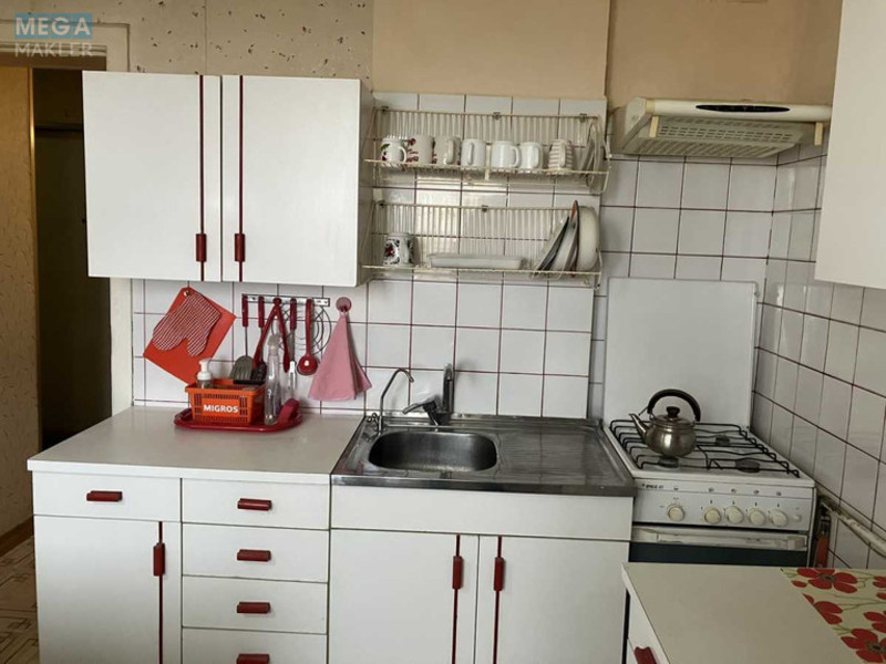 Оренда 1 кімнатної квартири, <a class="location-link" href="/kiev/" title="Недвижимость Київ">Київ</a>, <a class="location-link" href="/kiev/solomenskij/" title="Недвижимость Солом'янський район">Солом'янський р-н</a>, Волгоградская ул., 17 (изображение 10)