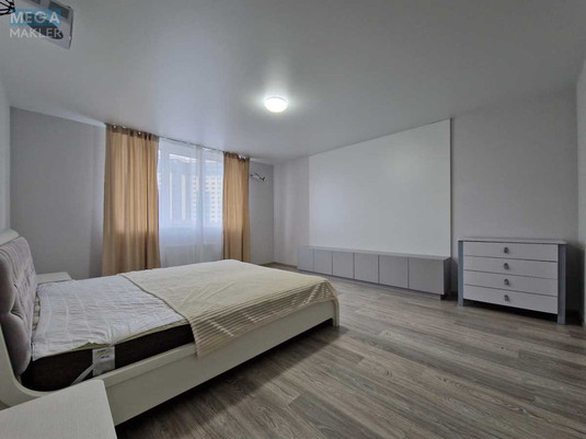 Оренда 3 кімнатної квартири, <a class="location-link" href="/kiev/" title="Недвижимость Київ">Київ</a>, <a class="location-link" href="/kiev/solomenskij/" title="Недвижимость Солом'янський район">Солом'янський р-н</a>, Михаила Максимовича ул., 32а (изображение 3)