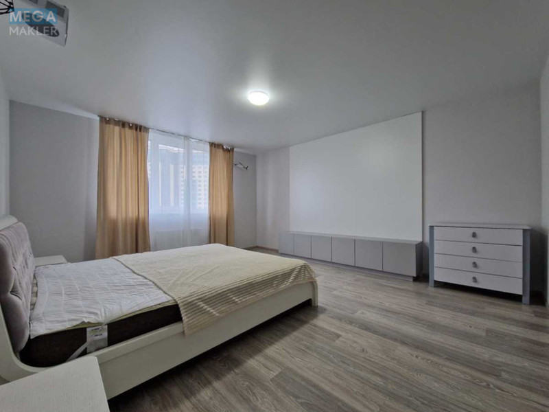 Оренда 3 кімнатної квартири, <a class="location-link" href="/kiev/" title="Недвижимость Київ">Київ</a>, <a class="location-link" href="/kiev/solomenskij/" title="Недвижимость Солом'янський район">Солом'янський р-н</a>, Михаила Максимовича ул., 32а (изображение 3)