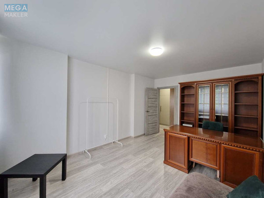 Оренда 3 кімнатної квартири, <a class="location-link" href="/kiev/" title="Недвижимость Київ">Київ</a>, <a class="location-link" href="/kiev/solomenskij/" title="Недвижимость Солом'янський район">Солом'янський р-н</a>, Михаила Максимовича ул., 32а (изображение 6)