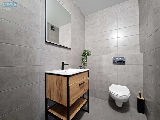 Оренда 3 кімнатної квартири, <a class="location-link" href="/kiev/" title="Недвижимость Київ">Київ</a>, <a class="location-link" href="/kiev/solomenskij/" title="Недвижимость Солом'янський район">Солом'янський р-н</a>, Михаила Максимовича ул., 32а (изображение 8)