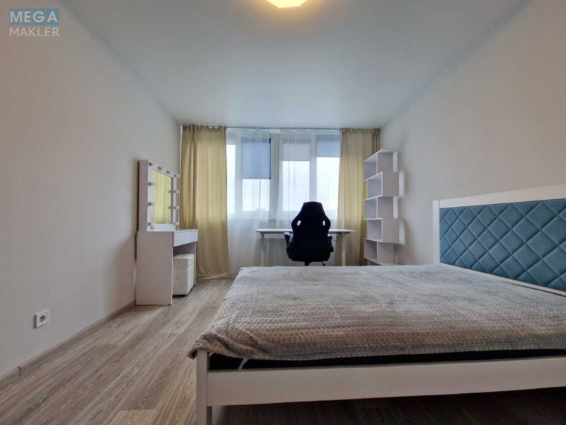 Оренда 3 кімнатної квартири, <a class="location-link" href="/kiev/" title="Недвижимость Київ">Київ</a>, <a class="location-link" href="/kiev/solomenskij/" title="Недвижимость Солом'янський район">Солом'янський р-н</a>, Михаила Максимовича ул., 32а (изображение 10)