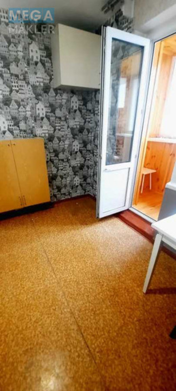 Оренда 1 кімнатної квартири, <a class="location-link" href="/kiev/" title="Недвижимость Київ">Київ</a>, <a class="location-link" href="/kiev/podolskij/" title="Недвижимость Подільський район">Подільський р-н</a>, Георгия Гонгадзе просп., 1/102 (изображение 2)