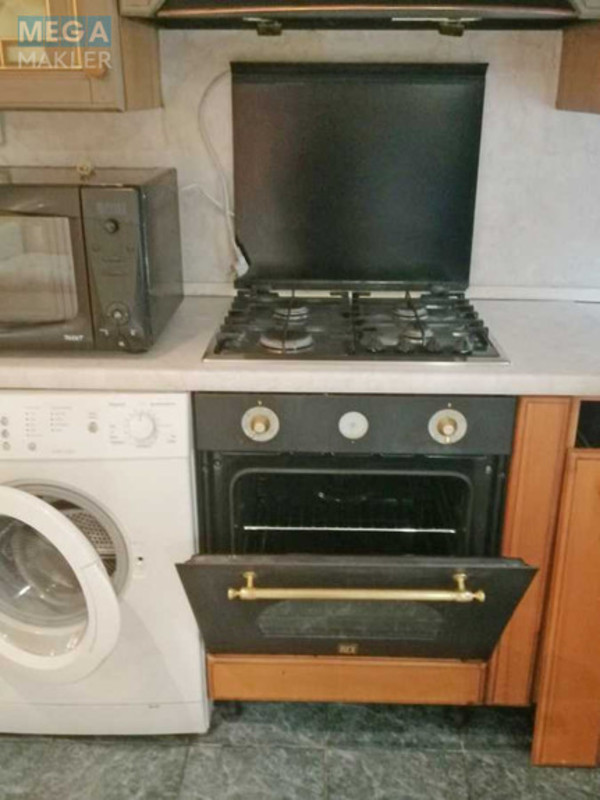 Оренда 2 кімнатної квартири, <a class="location-link" href="/kiev/" title="Недвижимость Київ">Київ</a>, <a class="location-link" href="/kiev/pecherskij/" title="Недвижимость Печерський район">Печерський р-н</a>, Лесі Українки бульв., 28 (изображение 4)