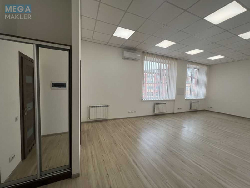 Оренда комерційної нерухомості, 58,80&nbsp;кв.м, под офис, <a class="location-link" href="/kiev/" title="Недвижимость Київ">Київ</a>, <a class="location-link" href="/kiev/shevchenkovskij/" title="Недвижимость Шевченківський район">Шевченківський р-н</a>, Глубочицкая ул., 17 (изображение 3)