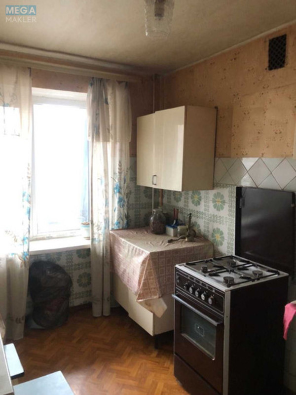 Продаж 3 кімнатної квартири (71,3/?/7,5), 4 пов. 9 пов. будинку, <a class="location-link" href="/kiev/" title="Недвижимость Київ">Київ</a>, <a class="location-link" href="/kiev/darnickij/" title="Недвижимость Дарницький район">Дарницький р-н</a>, Вереснева ул., 12а (изображение 8)