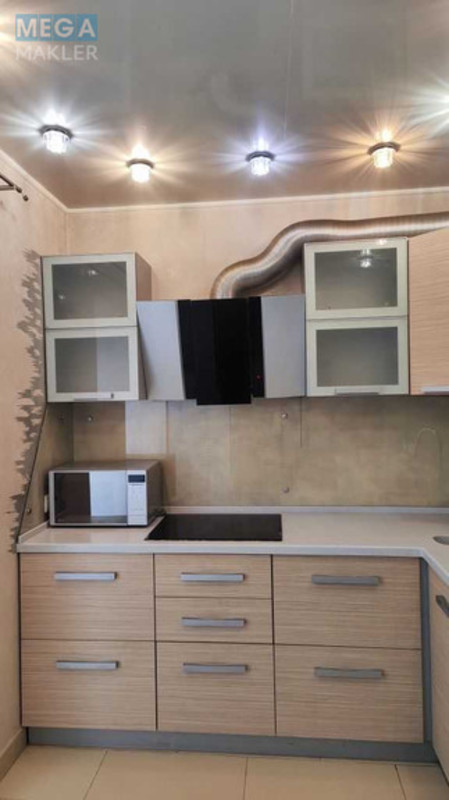 Оренда 2 кімнатної квартири, <a class="location-link" href="/kiev/" title="Недвижимость Київ">Київ</a>, <a class="location-link" href="/kiev/svyatoshinskij/" title="Недвижимость Святошинський район">Святошинський р-н</a>, Феодоры Пушиной ул., 44/50 (изображение 6)