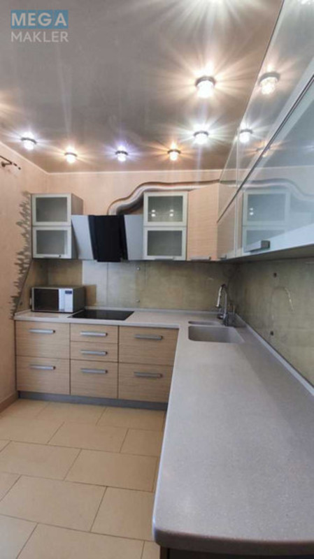 Оренда 2 кімнатної квартири, <a class="location-link" href="/kiev/" title="Недвижимость Київ">Київ</a>, <a class="location-link" href="/kiev/svyatoshinskij/" title="Недвижимость Святошинський район">Святошинський р-н</a>, Феодоры Пушиной ул., 44/50 (изображение 8)