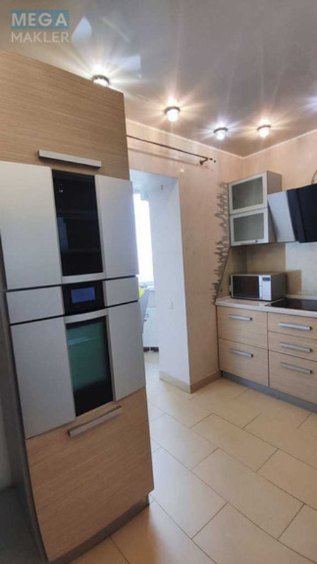 Оренда 2 кімнатної квартири, <a class="location-link" href="/kiev/" title="Недвижимость Київ">Київ</a>, <a class="location-link" href="/kiev/svyatoshinskij/" title="Недвижимость Святошинський район">Святошинський р-н</a>, Феодоры Пушиной ул., 44/50 (изображение 9)