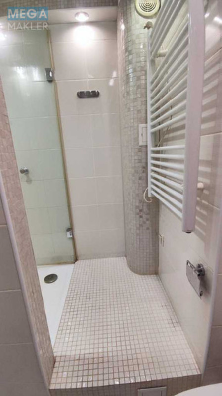 Оренда 2 кімнатної квартири, <a class="location-link" href="/kiev/" title="Недвижимость Київ">Київ</a>, <a class="location-link" href="/kiev/svyatoshinskij/" title="Недвижимость Святошинський район">Святошинський р-н</a>, Феодоры Пушиной ул., 44/50 (изображение 11)