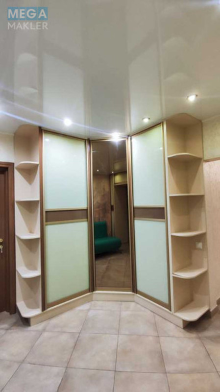 Оренда 2 кімнатної квартири, <a class="location-link" href="/kiev/" title="Недвижимость Київ">Київ</a>, <a class="location-link" href="/kiev/svyatoshinskij/" title="Недвижимость Святошинський район">Святошинський р-н</a>, Феодоры Пушиной ул., 44/50 (изображение 16)