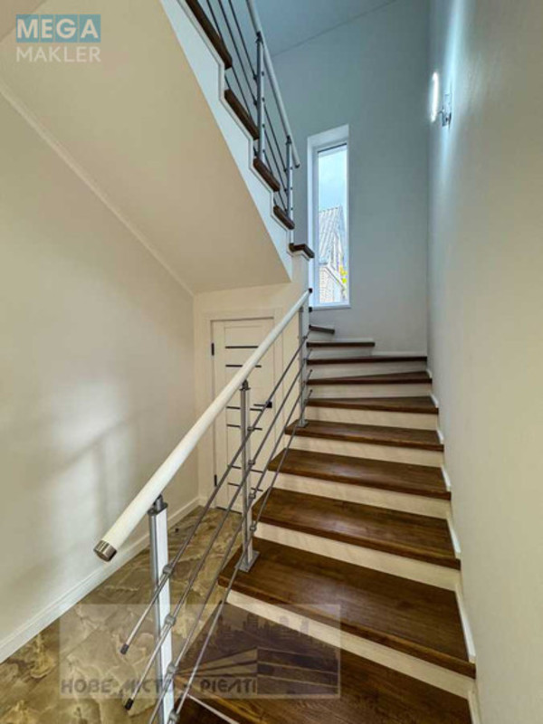 Продаж дома, 2&nbsp;поверху, 165&nbsp;кв.м, 5&nbsp;кімнат, ділянка 5&nbsp;соток, <a class="location-link" href="/kiev/" title="Недвижимость Київ">Київ</a>, <a class="location-link" href="/kiev/darnickij/" title="Недвижимость Дарницький район">Дарницький р-н</a>, 162-я Садовая ул. (изображение 13)