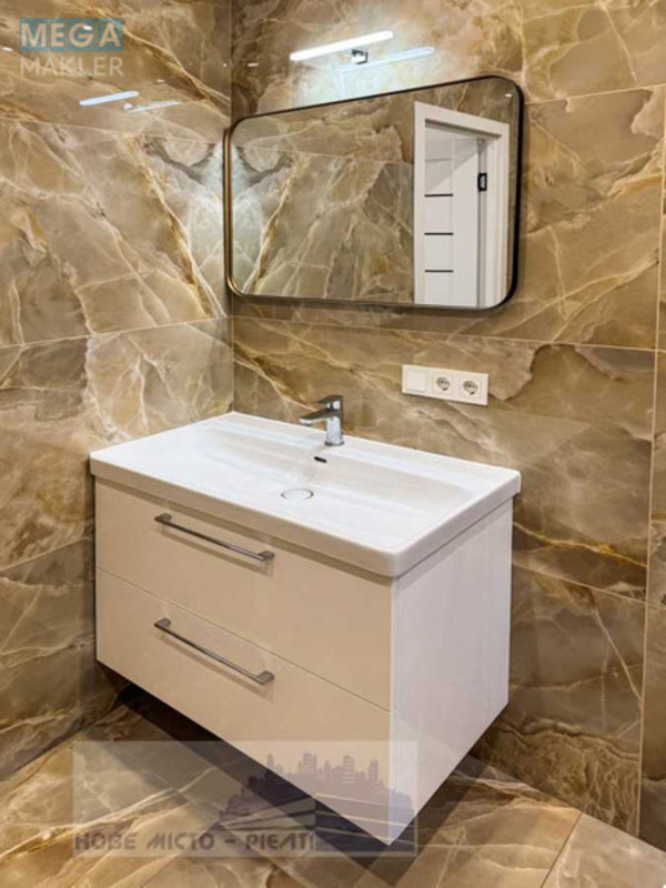 Продаж дома, 2&nbsp;поверху, 165&nbsp;кв.м, 5&nbsp;кімнат, ділянка 5&nbsp;соток, <a class="location-link" href="/kiev/" title="Недвижимость Київ">Київ</a>, <a class="location-link" href="/kiev/darnickij/" title="Недвижимость Дарницький район">Дарницький р-н</a>, 162-я Садовая ул. (изображение 17)