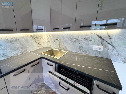 Продаж дома, 2&nbsp;поверху, 165&nbsp;кв.м, 5&nbsp;кімнат, ділянка 5&nbsp;соток, <a class="location-link" href="/kiev/" title="Недвижимость Київ">Київ</a>, <a class="location-link" href="/kiev/darnickij/" title="Недвижимость Дарницький район">Дарницький р-н</a>, 162-я Садовая ул. (изображение 19)