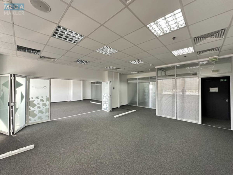 Оренда комерційної нерухомості, 400&nbsp;кв.м, под офис, <a class="location-link" href="/kiev/" title="Недвижимость Київ">Київ</a>, <a class="location-link" href="/kiev/goloseevskij/" title="Недвижимость Голосіївський район">Голосіївський р-н</a>, Столичное шоссе, 103 (изображение 3)