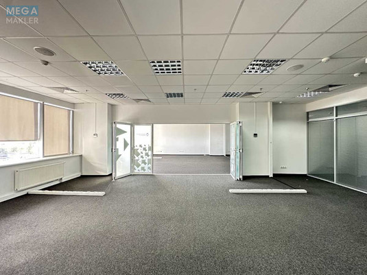 Оренда комерційної нерухомості, 400&nbsp;кв.м, под офис, <a class="location-link" href="/kiev/" title="Недвижимость Київ">Київ</a>, <a class="location-link" href="/kiev/goloseevskij/" title="Недвижимость Голосіївський район">Голосіївський р-н</a>, Столичное шоссе, 103 (изображение 4)