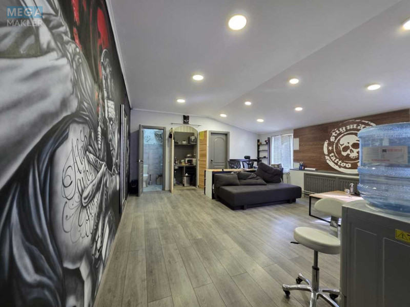 Продаж комерційної нерухомості, 45&nbsp;кв.м, под офис, <a class="location-link" href="/kiev/" title="Недвижимость Київ">Київ</a>, <a class="location-link" href="/kiev/podolskij/" title="Недвижимость Подільський район">Подільський р-н</a>, Петра Сагайдачного ул., 35 (изображение 2)