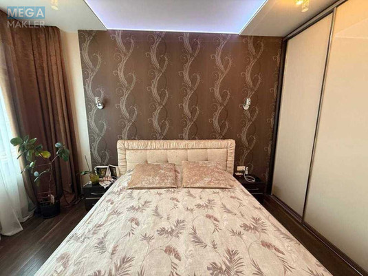 Продаж 2 кімнатної квартири (80/45/27), 4 пов. 27 пов. будинку, <a class="location-link" href="/kiev/" title="Недвижимость Київ">Київ</a>, <a class="location-link" href="/kiev/solomenskij/" title="Недвижимость Солом'янський район">Солом'янський р-н</a>, Солом`янська вул., 15а (изображение 6)