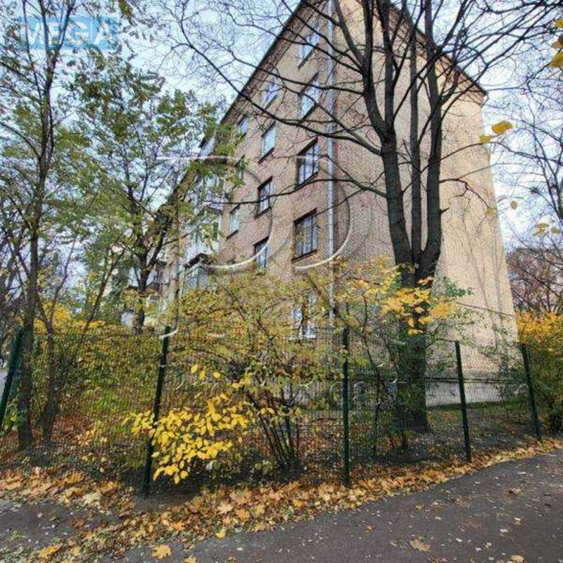 Продаж 2 кімнатної квартири (58/34/9), 3 пов. 5 пов. будинку, <a class="location-link" href="/kiev/" title="Недвижимость Київ">Київ</a>, <a class="location-link" href="/kiev/goloseevskij/" title="Недвижимость Голосіївський район">Голосіївський р-н</a>, Ломоносова вулиця, 75 (изображение 5)