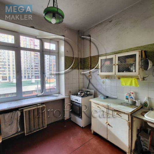 Продаж 2 кімнатної квартири (58/34/9), 3 пов. 5 пов. будинку, <a class="location-link" href="/kiev/" title="Недвижимость Київ">Київ</a>, <a class="location-link" href="/kiev/goloseevskij/" title="Недвижимость Голосіївський район">Голосіївський р-н</a>, Ломоносова вулиця, 75 (изображение 8)