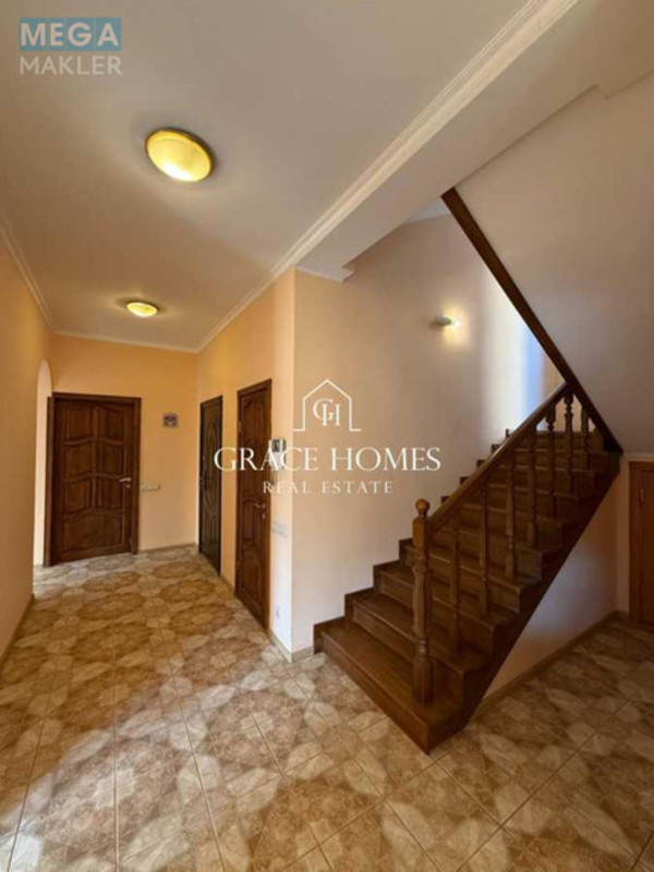 Продаж дома, 3&nbsp;поверху, 260&nbsp;кв.м, 6&nbsp;кімнат, ділянка 5&nbsp;соток, <a class="location-link" href="/kiev/" title="Недвижимость Київ">Київ</a>, <a class="location-link" href="/kiev/darnickij/" title="Недвижимость Дарницький район">Дарницький р-н</a>, 158-я Садовая ул., 52 (изображение 9)