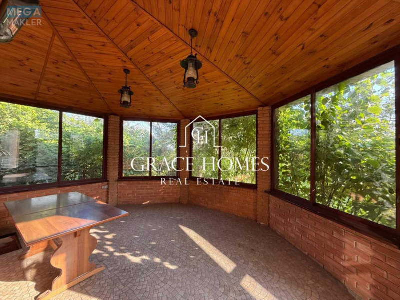 Продаж дома, 3&nbsp;поверху, 260&nbsp;кв.м, 6&nbsp;кімнат, ділянка 5&nbsp;соток, <a class="location-link" href="/kiev/" title="Недвижимость Київ">Київ</a>, <a class="location-link" href="/kiev/darnickij/" title="Недвижимость Дарницький район">Дарницький р-н</a>, 158-я Садовая ул., 52 (изображение 10)