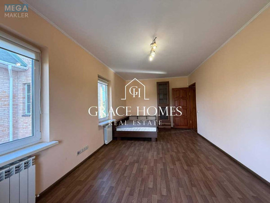 Продаж дома, 3&nbsp;поверху, 260&nbsp;кв.м, 6&nbsp;кімнат, ділянка 5&nbsp;соток, <a class="location-link" href="/kiev/" title="Недвижимость Київ">Київ</a>, <a class="location-link" href="/kiev/darnickij/" title="Недвижимость Дарницький район">Дарницький р-н</a>, 158-я Садовая ул., 52 (изображение 15)