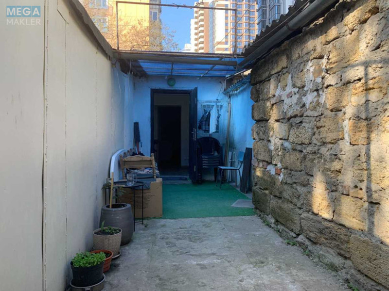 Оренда 2 кімнатної квартири, <a class="location-link" href="/odessa/" title="Недвижимость Одеса">Одеса</a>, <a class="location-link" href="/odessa/primorskij/" title="Недвижимость Приморський район">Приморський р-н</a>, Садовый переулок, 11 (изображение 8)