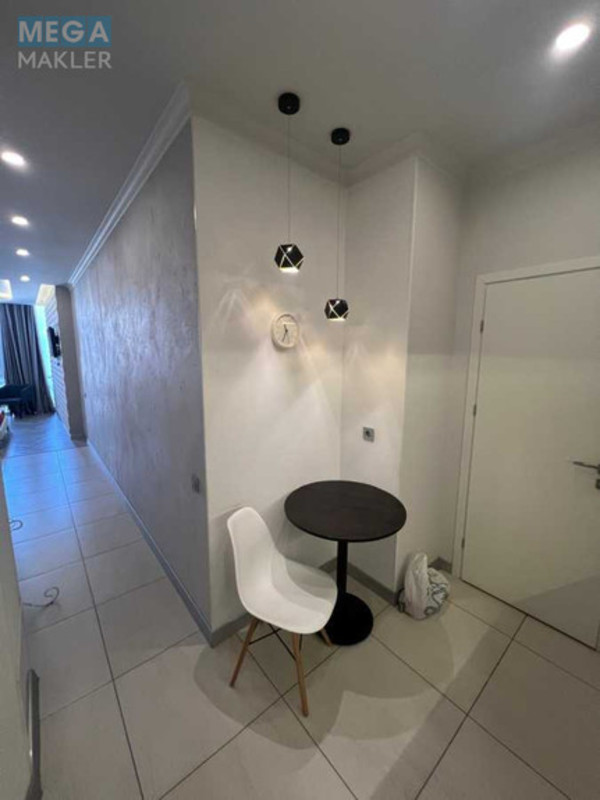 Оренда 1 кімнатної квартири, <a class="location-link" href="/odessa/" title="Недвижимость Одеса">Одеса</a>, <a class="location-link" href="/odessa/primorskij/" title="Недвижимость Приморський район">Приморський р-н</a>, Гагаринское плато, 5/2 (изображение 4)