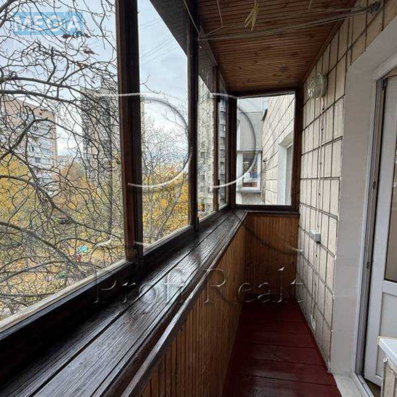 Продаж 1 кімнатної квартири (27/14/6), 3 пов. 9 пов. будинку, <a class="location-link" href="/kiev/" title="Недвижимость Київ">Київ</a>, <a class="location-link" href="/kiev/svyatoshinskij/" title="Недвижимость Святошинський район">Святошинський р-н</a>, Жолудєва вулиця, 1Г (изображение 11)